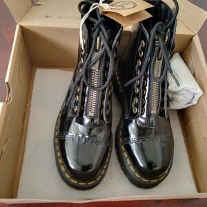 Dr. Martens Sinclair platform boot zip up Vegan NWT